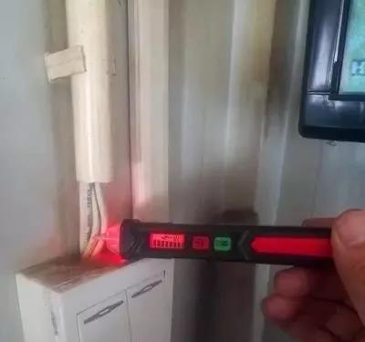 非接觸式測電筆
